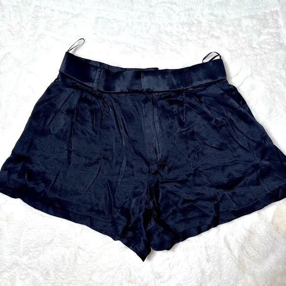 Zara Black Short - Picture 1 of 10